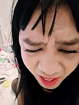 ladyboyzhang online show from 10, 5, 2026