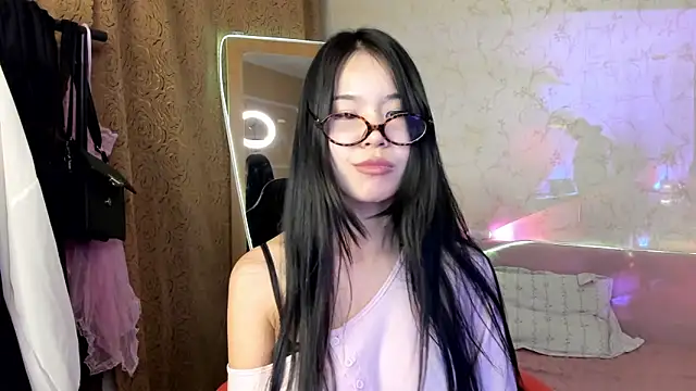 Akiba cute online show from 7, 5, 2026