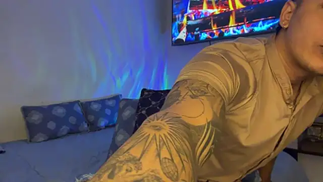 SexxxySquirterStev777 online show from 27, 7, 2026