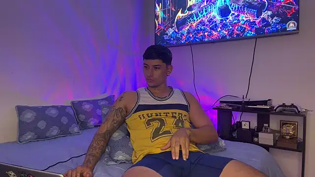 SexxxySquirterStev777 online show from 15, 7, 2026
