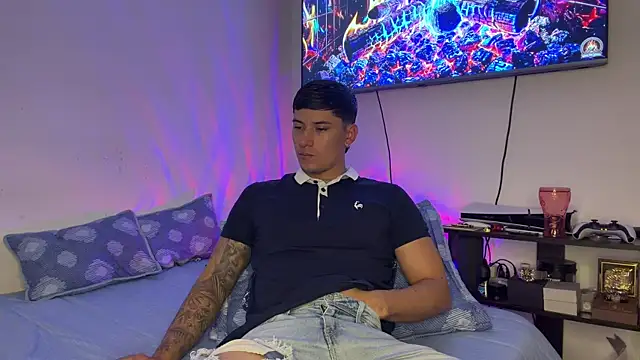 SexxxySquirterStev777 online show from 14, 7, 2026