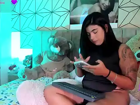 Vanessa  lopez1 online show from 30, 5, 2026