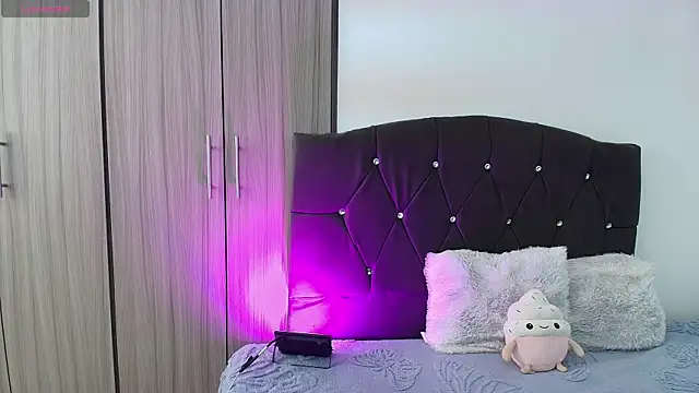Sara  Dream online show from 30, 4, 2026