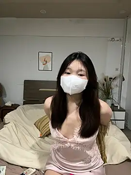 Snapshot of Ni_Tran chatting on 17, 5, 2026 Ni Tran online show from 17, 5, 2026