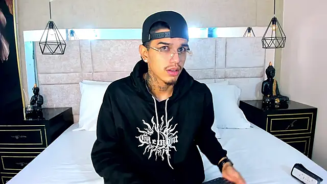 TysonRiggs online show from 20, 5, 2026