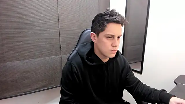 Snapshot of KendricTorres chatting on 25, 6, 2026 KendricTorres online show from 25, 6, 2026