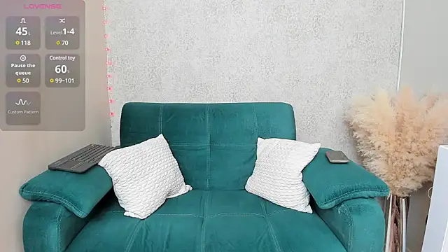 paolarey online show from 19, 2, 2025