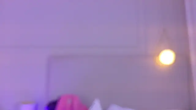 ZoeyPetit online show from 1, 8, 2026
