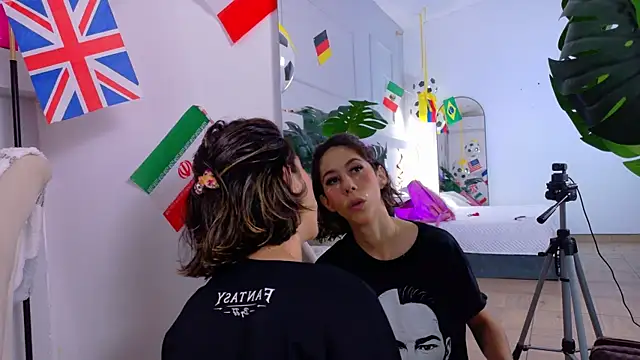 ZoeyPetit online show from 26, 6, 2026