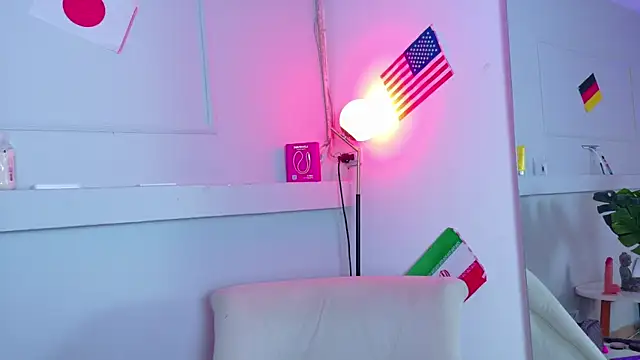 ZoeyPetit online show from 16, 7, 2026