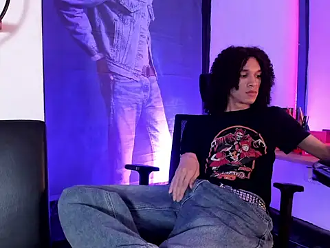 anddy hugecock online show from 27, 6, 2026