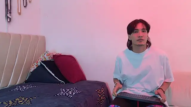 sweetauracouple online show from 22, 5, 2026