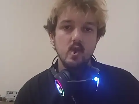 iammos teen online show from 25, 5, 2026
