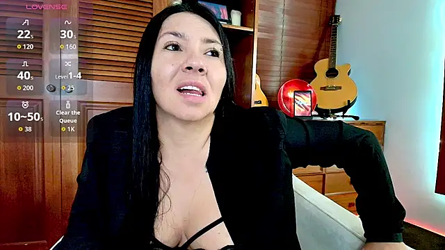 Taliapeach online show from 6, 5, 2026