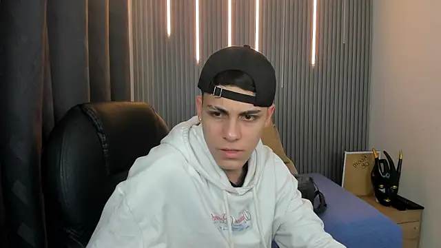 Ethanx18  online show from 25, 5, 2026