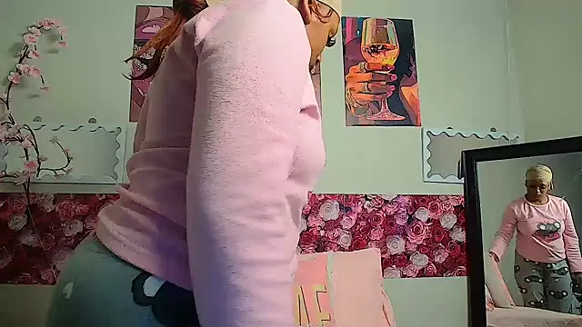 EnchantingLisa online show from 14, 6, 2026