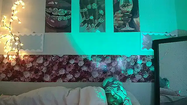 EnchantingLisa online show from 7, 7, 2026