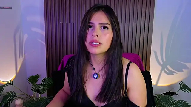 Yenifer 27 online show from 7, 5, 2026