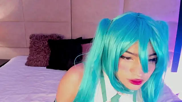 Snapshot of HikariBloom chatting on 5, 6, 2026 HikariBloom online show from 5, 6, 2026