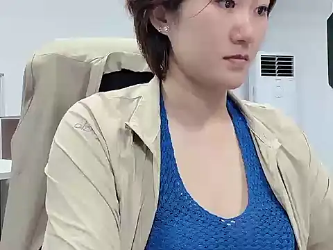 Luna-6613 online show from 4, 5, 2026