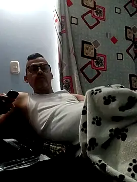 Snapshot of jairo43 chatting on 7, 5, 2026 jairo43 online show from 7, 5, 2026