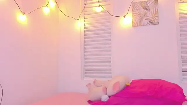 VictoriaaLopez online show from 14, 7, 2026
