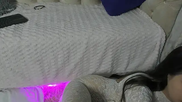 Snapshot of Megann_Rousee chatting on 4, 6, 2026 Megann Rousee online show from 4, 6, 2026