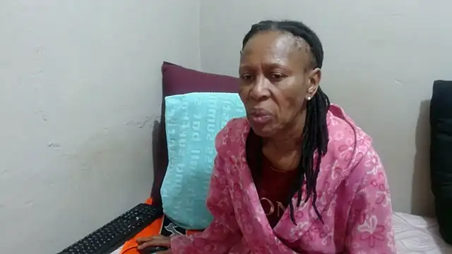Ebonysweetcougar online show from 5, 7, 2026