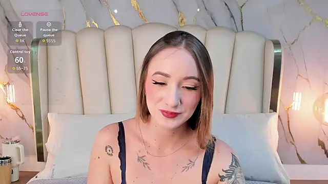 Snapshot of Hannah_Lane chatting on 6, 7, 2026 Hannah Lane online show from 6, 7, 2026