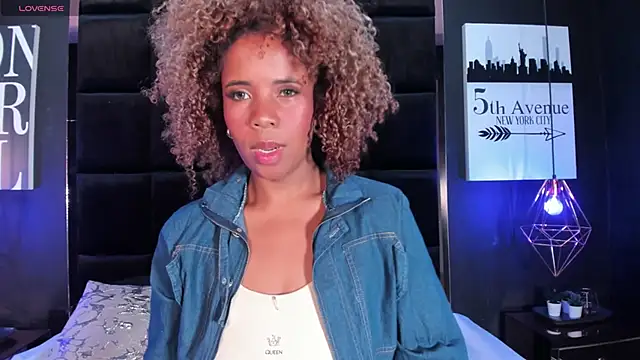 MiaCurly online show from 23, 5, 2026