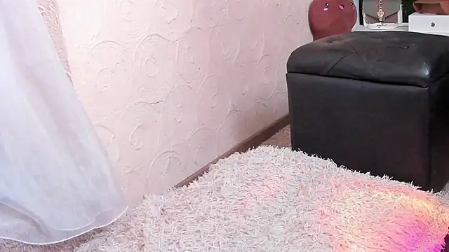 lililiana online show from 21, 7, 2026