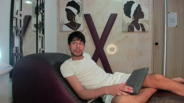 Snapshot of LUCKY_BOX2026 chatting on 11, 7, 2026 LUCKY BOX2026 online show from 11, 7, 2026