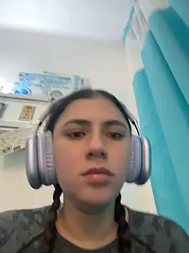 EmilyCxx online show from 11, 7, 2026