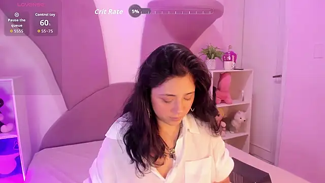 Chloethompson  online show from 24, 6, 2026