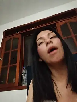 Gatita-fiufiu online show from 14, 7, 2026