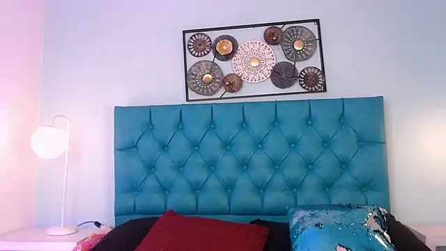 Lilyred  online show from 6, 5, 2026