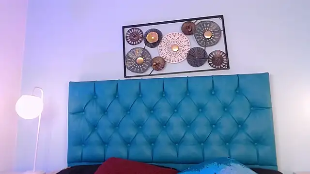 Lilyred  online show from 8, 5, 2026