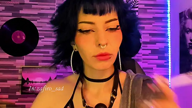 BlueElyxra online show from 5, 5, 2026