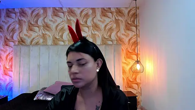 ChloeSmith9 online show from 20, 6, 2026