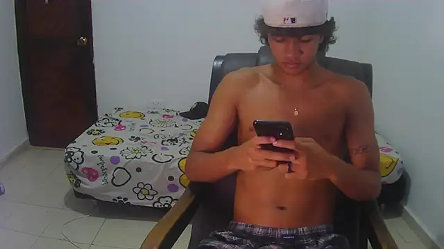 Snapshot of Hansel_take chatting on 5, 6, 2026 Hansel take online show from 5, 6, 2026