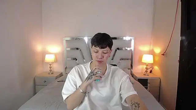 Asher addamss  online show from 30, 4, 2026