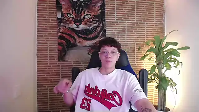 Asher addamss  online show from 15, 7, 2026