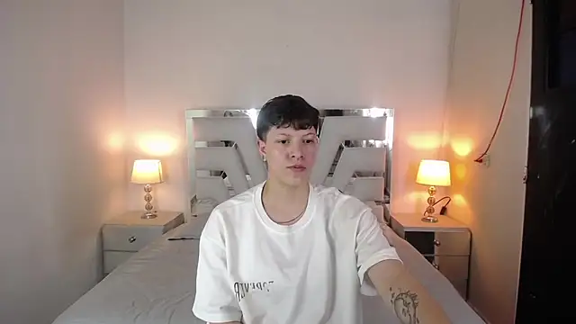 Asher addamss  online show from 30, 4, 2026