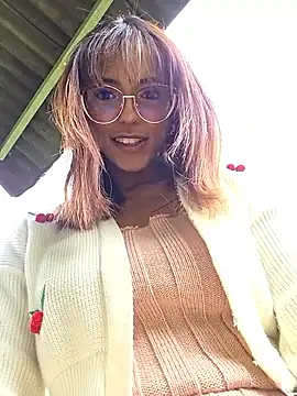 Snapshot of luna_latindoll chatting on 5, 6, 2026 luna latindoll online show from 5, 6, 2026