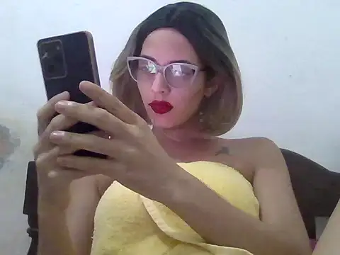 Xoeni online show from 9, 5, 2026