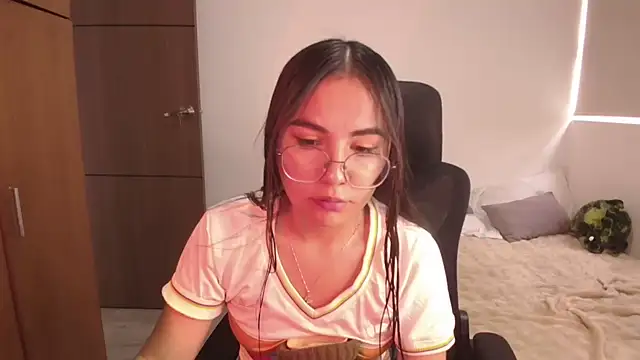 abbyyandmaxx online show from 7, 7, 2026