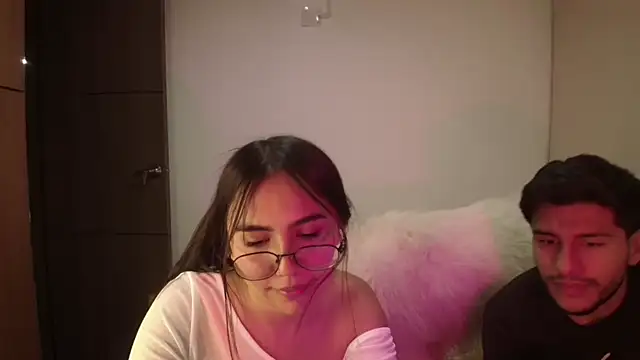 abbyyandmaxx online show from 15, 5, 2026