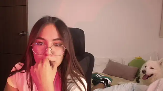 abbyyandmaxx online show from 13, 7, 2026