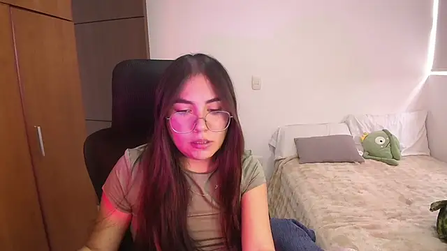 abbyyandmaxx online show from 31, 7, 2026