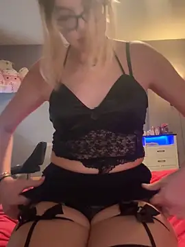 pinkstarburstt online show from 19, 5, 2026
